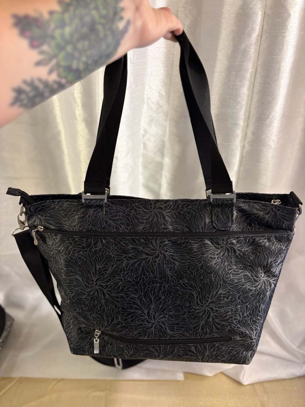 Baggallini Any Day Tote Bag Black Floral Print Large Travel Crossbody - Picture 5 of 8